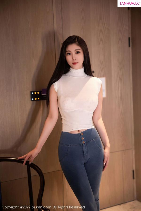 李雅柔  [XiuRen]高清写真图 2022.10.08 No.5677 李雅柔182CM第23张图片